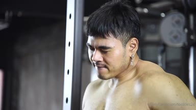 Fucking_Muscle_Asian_bottoms