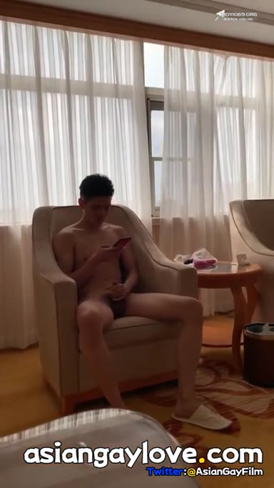 ChloeBr04855788