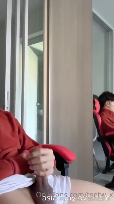 @teetw_x