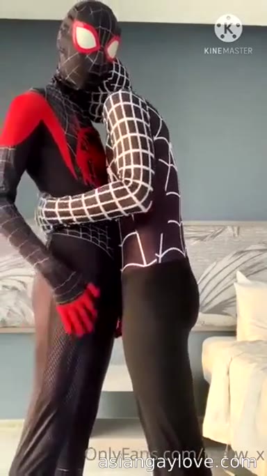 @teetw_x