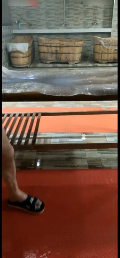 Chinese_Bathhouse_Spy_Cam