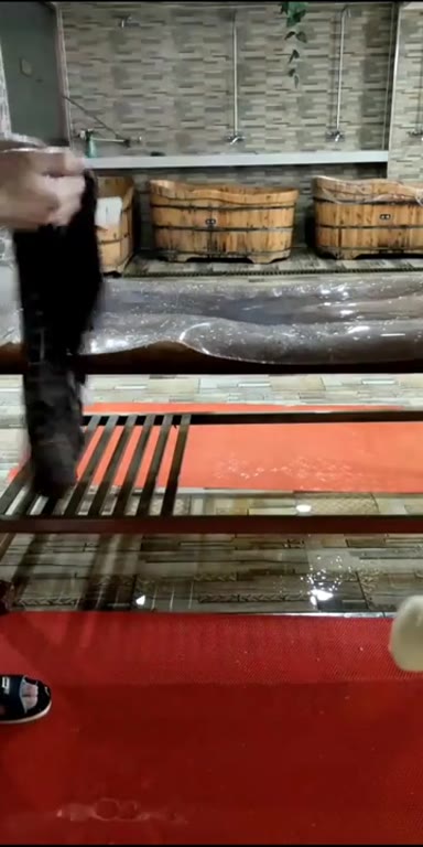 Chinese_Bathhouse_Spy_Cam