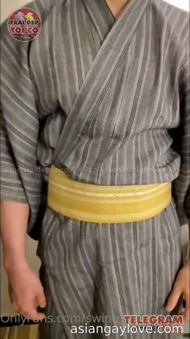 Fucking_Muscle_Asian_bottoms