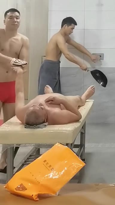 Chinese_Bathhouse_Spy_Cam
