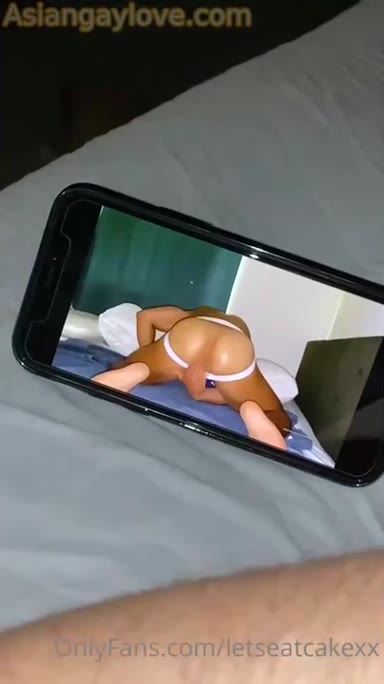 @letseatcakexx