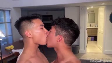 @cagedboymax