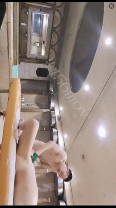 Chinese_Bathhouse_Spy_Cam