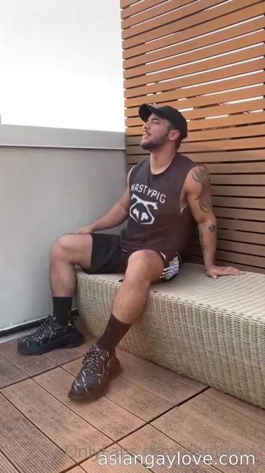 @dombeeef