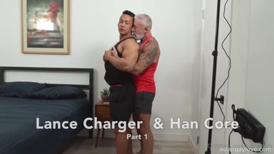 Fucking_Muscle_Asian_bottoms
