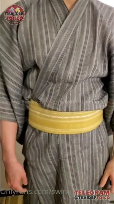 Fucking_Muscle_Asian_bottoms
