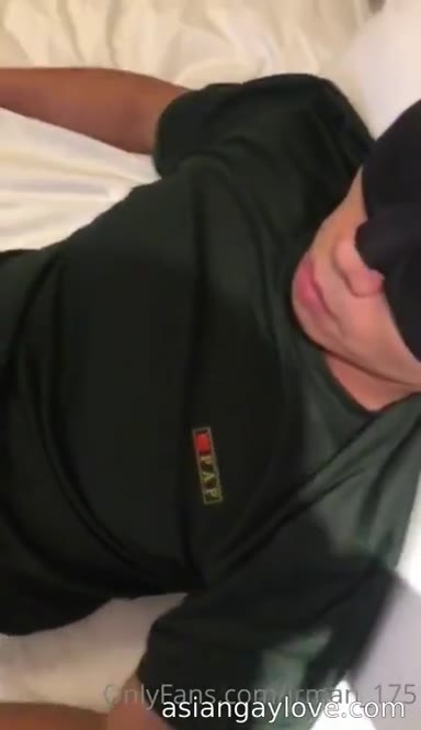Fucking_Muscle_Asian_bottoms