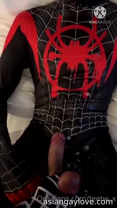 @teetw_x