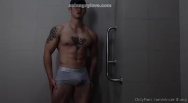@vincenthong