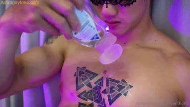 @vincenthong