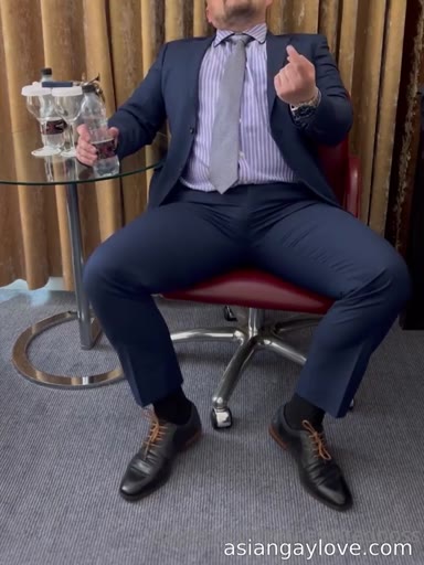 @thesuitedboss