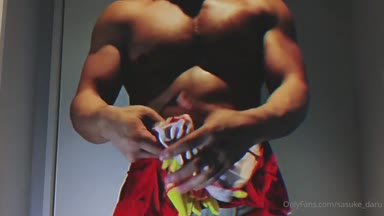 Fucking_Muscle_Asian_bottoms