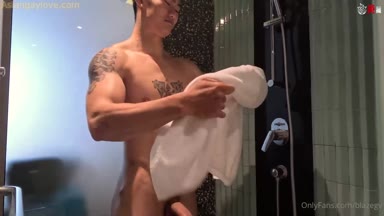 @vincenthong