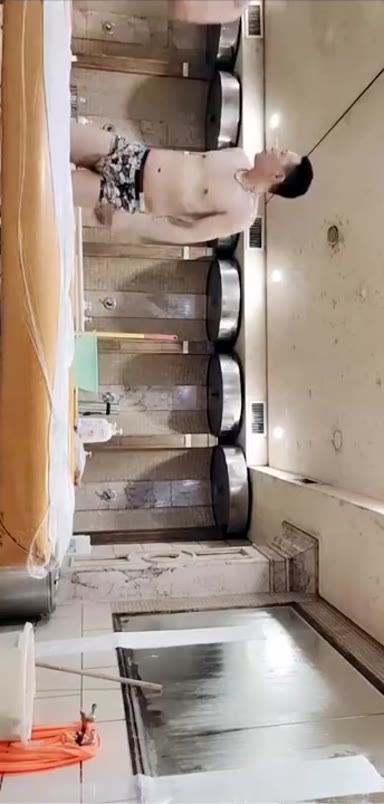 Chinese_Bathhouse_Spy_Cam