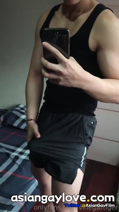 @vinegartiger